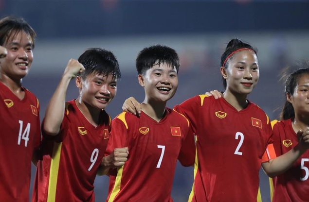HLV đội trẻ Việt Nam phát biểu bất ngờ sau khi thắng kịch tính Iran, mở ra cơ hội đi tiếp ở giải châu Á - ảnh 1
