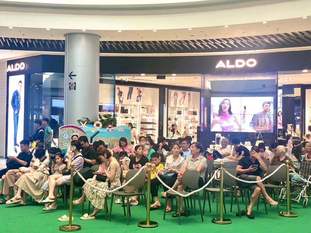Tinh tế như người Nhật: AEON Mall Long Biên mở hẳn phòng tránh nóng cho khách hàng có chỗ trú chân giữa lúc nhiều nơi bị cắt điện - ảnh 2