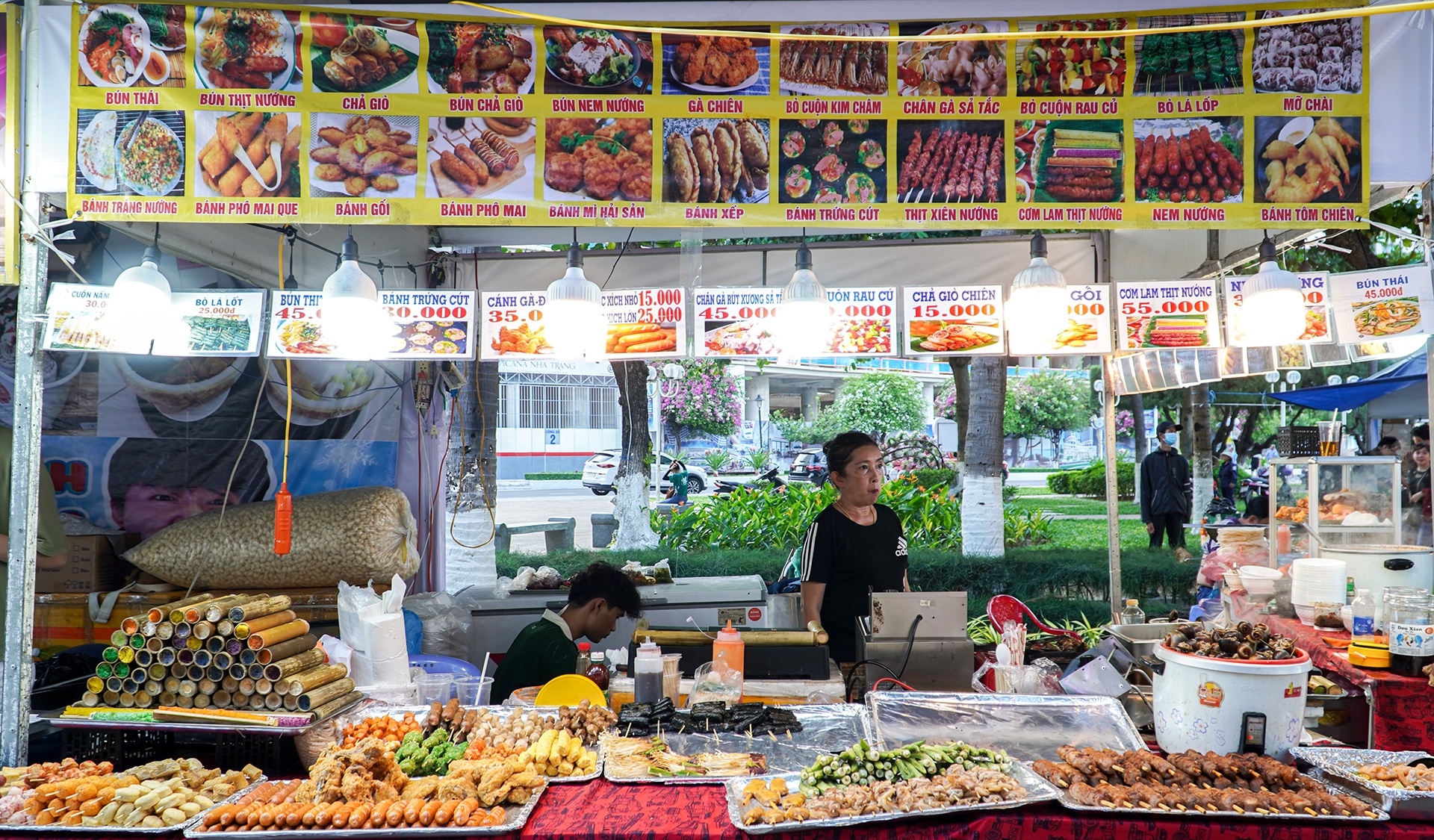 Bò một nắng Gia Lai, cơm lam tại lễ hội ẩm thực ở Nha Trang - ảnh 3