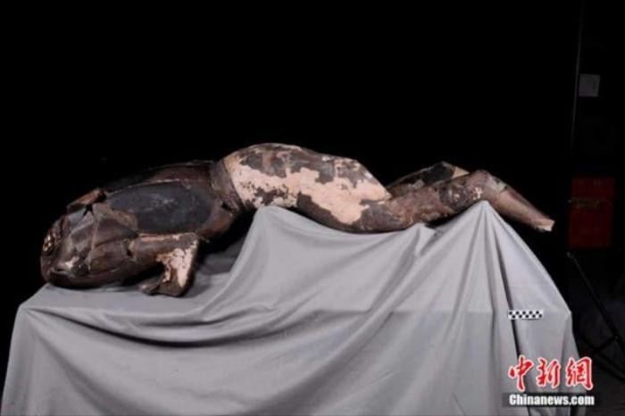 Vén màn bí ẩn bức tượng nằm ngửa, hai tay chống đất trong lăng mộ Tần Thủy Hoàng - ảnh 3