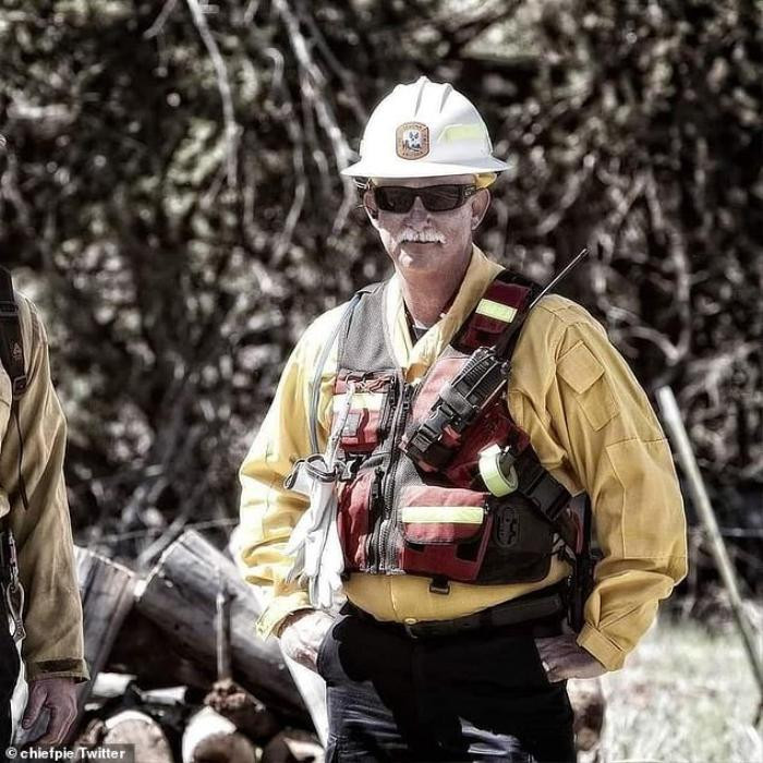 Mỹ: Máy bay rơi, lính cứu hỏa chết giữa đám cháy rừng - ảnh 2