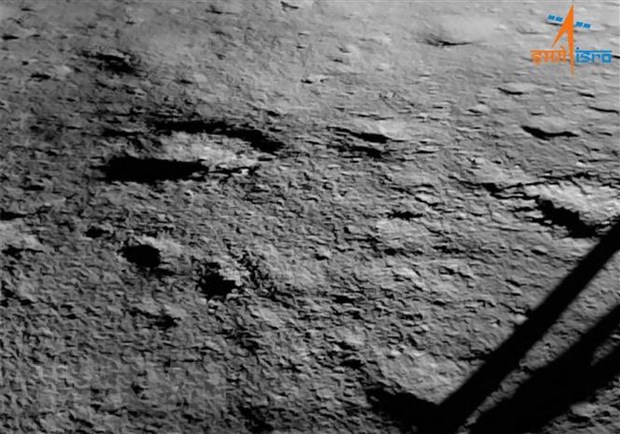 Venezuela đặt mục tiêu sớm đưa phi hành gia đầu tiên lên Mặt Trăng - ảnh 1