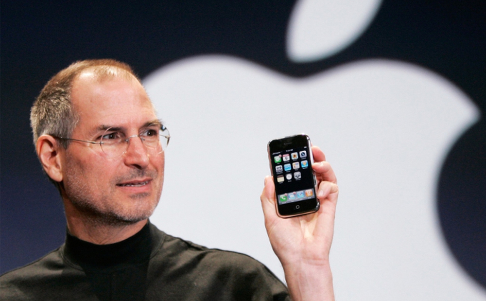 Nhìn lại tất cả thế hệ iPhone: Apple đã thay đổi qua từng năm như thế nào? - ảnh 1