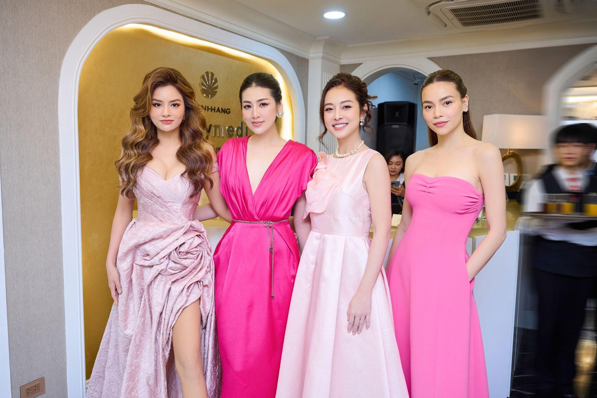 Dàn sao Việt bất ngờ với trụ sở mới sang trọng và đẳng cấp của Thanh Hằng Beauty Medi - ảnh 1