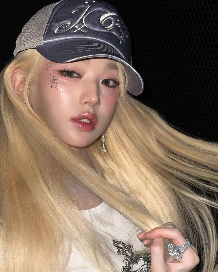 Nữ thần 2K4 lột xác ''cực bén'' với mái tóc vàng óng, netizen khen: ''Xinh miễn bàn'' - ảnh 3
