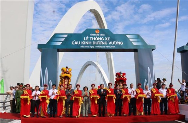 Phó Thủ tướng cắt băng khánh thành Cầu Kinh Dương Vương ở Bắc Ninh - ảnh 1