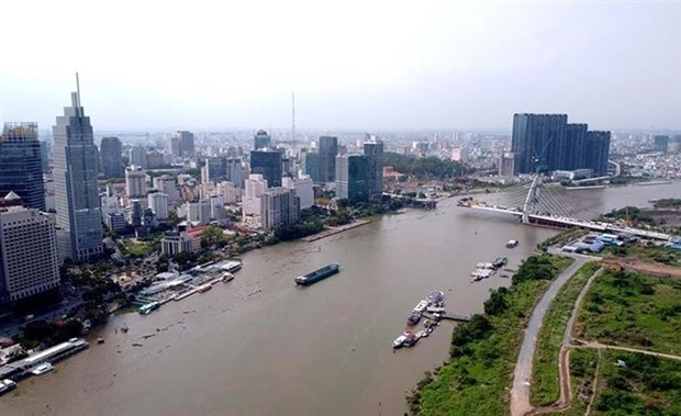 Chọn thiết kế hình tượng lá dừa nước cho cầu đi bộ qua sông Sài Gòn - ảnh 1