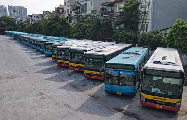 Xe buýt Hà Nội có bước chuyển biến mạnh mẽ, hút khách trở lại - ảnh 3