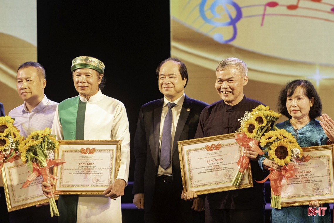 Hà Tĩnh giành giải A tại Liên hoan Tiếng hát người cao tuổi toàn quốc - ảnh 3