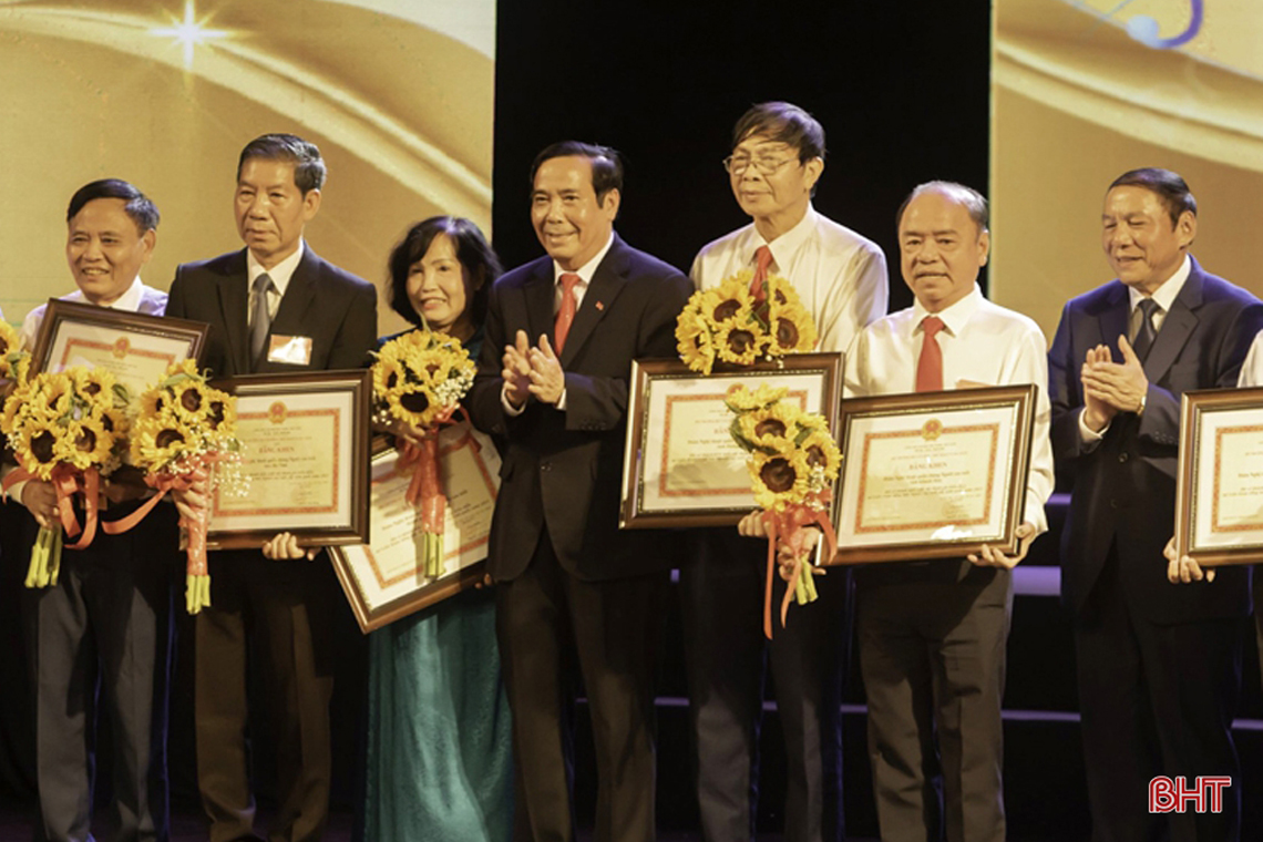 Hà Tĩnh giành giải A tại Liên hoan Tiếng hát người cao tuổi toàn quốc - ảnh 2