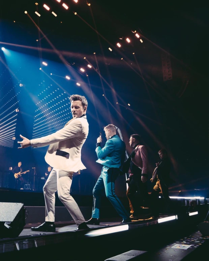 Cận cảnh sân khấu concert Westlife tại Việt Nam trước giờ G: Độ hoành tráng thỏa mong đợi từ fan! - ảnh 8