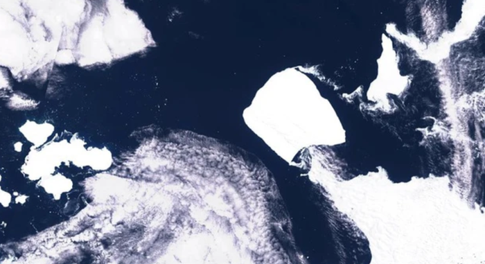 Tảng băng trôi lớn nhất thế giới bắt đầu ''lang thang'' sau 3 thập kỷ nằm yên dưới biển Nam Cực - ảnh 2