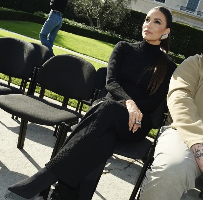 Chị em Kendall Jenner chiếm trọn spotlight, vợ chồng Brooklyn Beckham ăn diện đơn giản tại show Balenciaga - ảnh 12