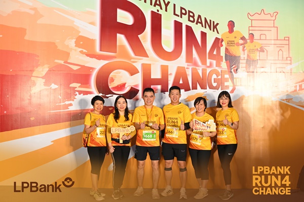 Giải chạy “LPBank - Run4Change” lan tỏa tinh thần chuyển đổi mạnh mẽ và lối sống tích cực - ảnh 4