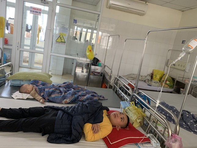 Vụ nhiều học sinh đau bụng nhập viện ở Thanh Hoá: Nhà trường báo cáo gì? - ảnh 2