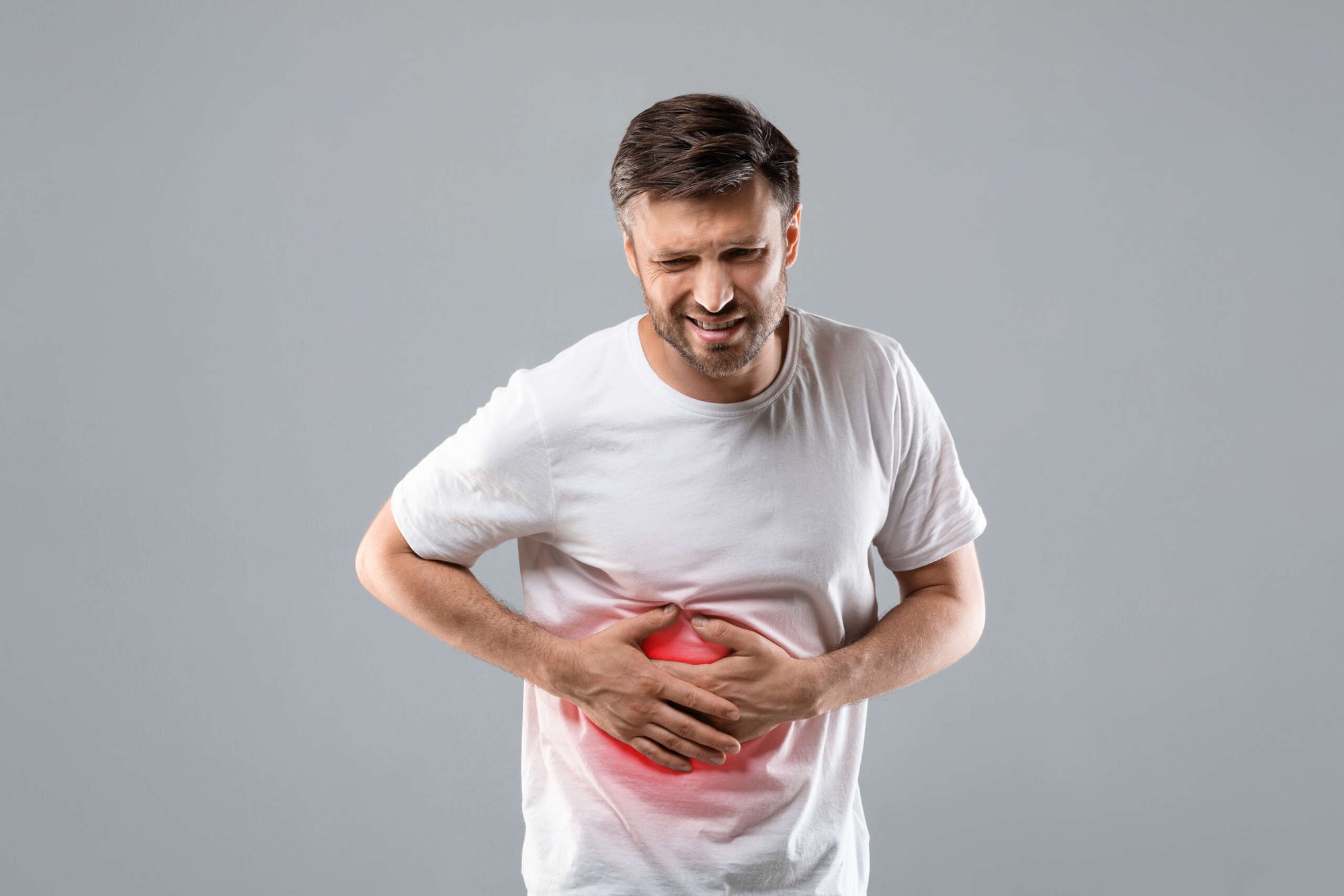 Cơn đau xuất hiện ở 1 vị trí trên cơ thể cảnh báo mỡ thừa tích tụ trong gan, rất dễ bị bỏ qua - ảnh 2