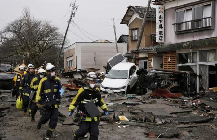 Động đất tại Nhật Bản: Người thoát chết trong gang tấc tiếp tục đối mặt với hàng loạt khó khăn - ảnh 1