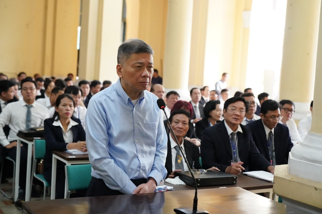 Hình ảnh bà Trương Mỹ Lan tại phiên tòa xét xử vụ Vạn Thịnh Phát - ảnh 3
