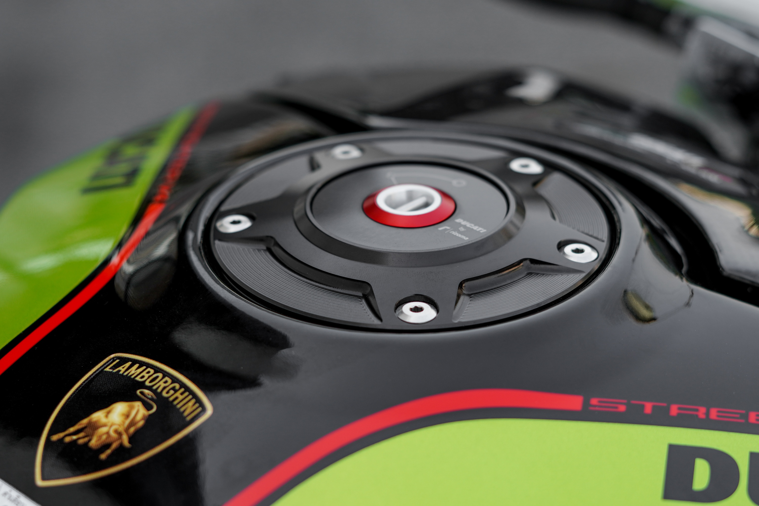 Ducati Streetfighter V4 bản giới hạn về Việt Nam, giá hơn 2 tỷ đồng - ảnh 7