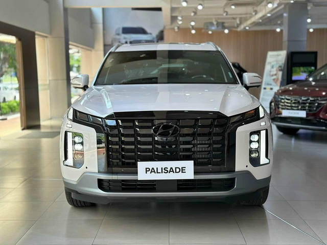 Hyundai Palisade xả hàng giảm giá gần 90 triệu tại đại lý: Bản base còn dưới 1,4 tỷ, tiệm cận Santa Fe, làm khó Explorer - ảnh 2