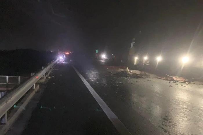 Đã xác định được nguyên nhân vụ tai nạn trên cao tốc Cam Lộ - La Sơn làm 10 người thương vong - ảnh 2