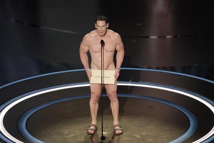 John Cena không thực sự khỏa thân tại Oscar 2024 như nhiều người nghĩ - ảnh 1