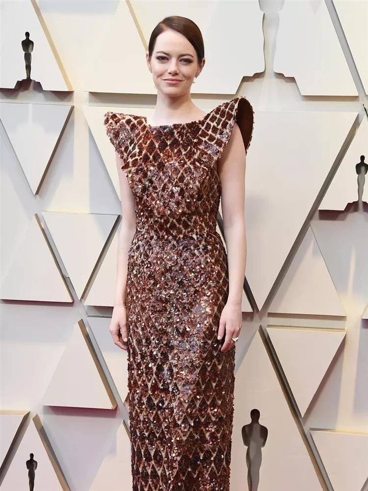 Chiếc váy bị bục khóa và những vẻ ngoài biểu tượng của Emma Stone - ảnh 6