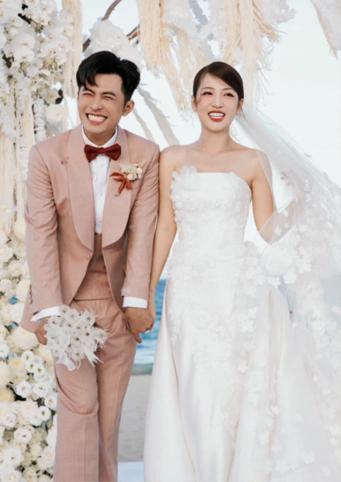 Puka - Gin Tuấn Kiệt hé lộ tiền mừng cưới, 6 nghệ sĩ Việt giống nhau - ảnh 1