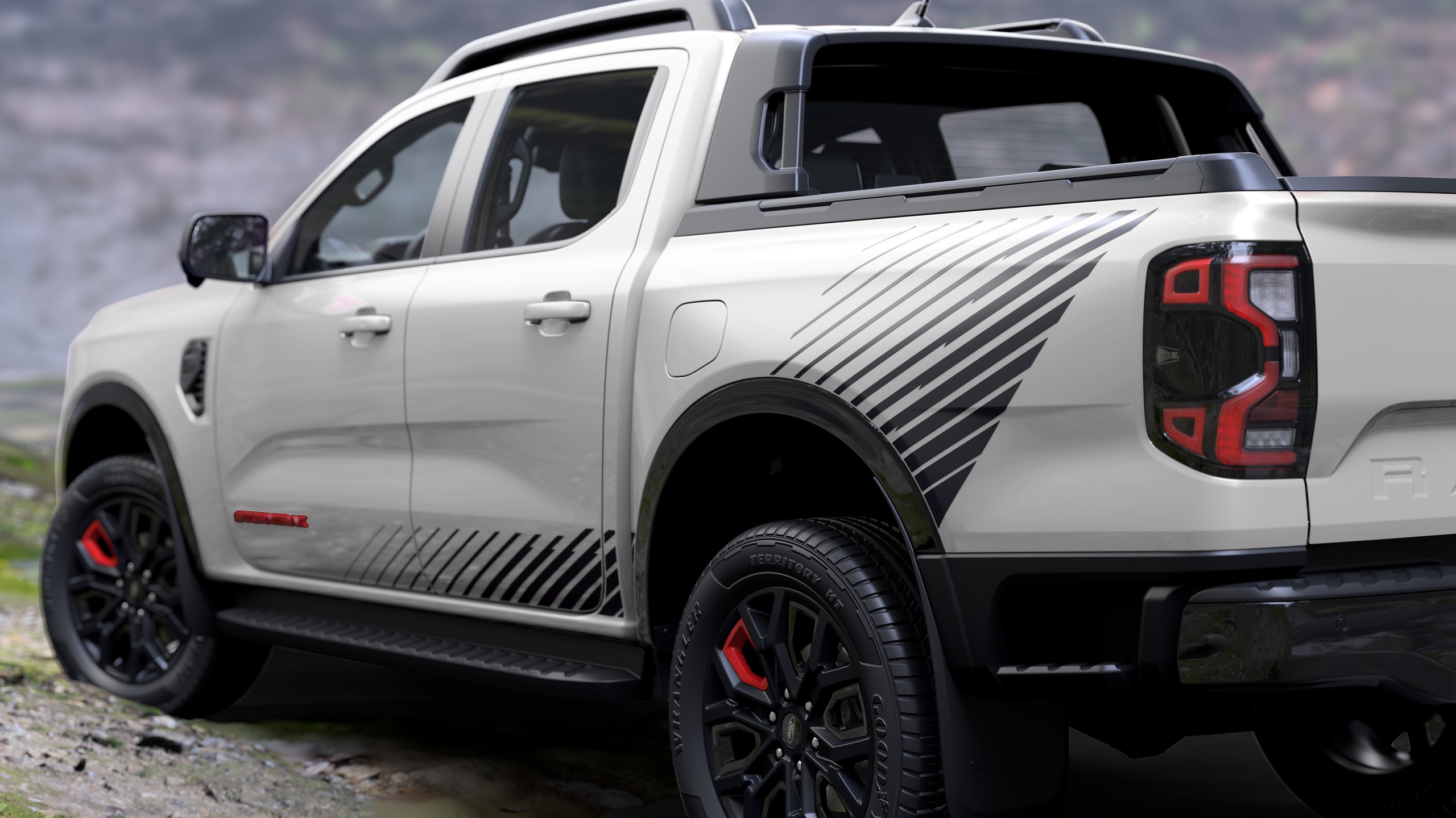 Ford Ranger Stormtrak ra mắt Việt Nam: Giá phải chờ đến tháng 4, hầm hố hơn Wildtrak, thêm áp lực cho Triton Athlete - ảnh 6