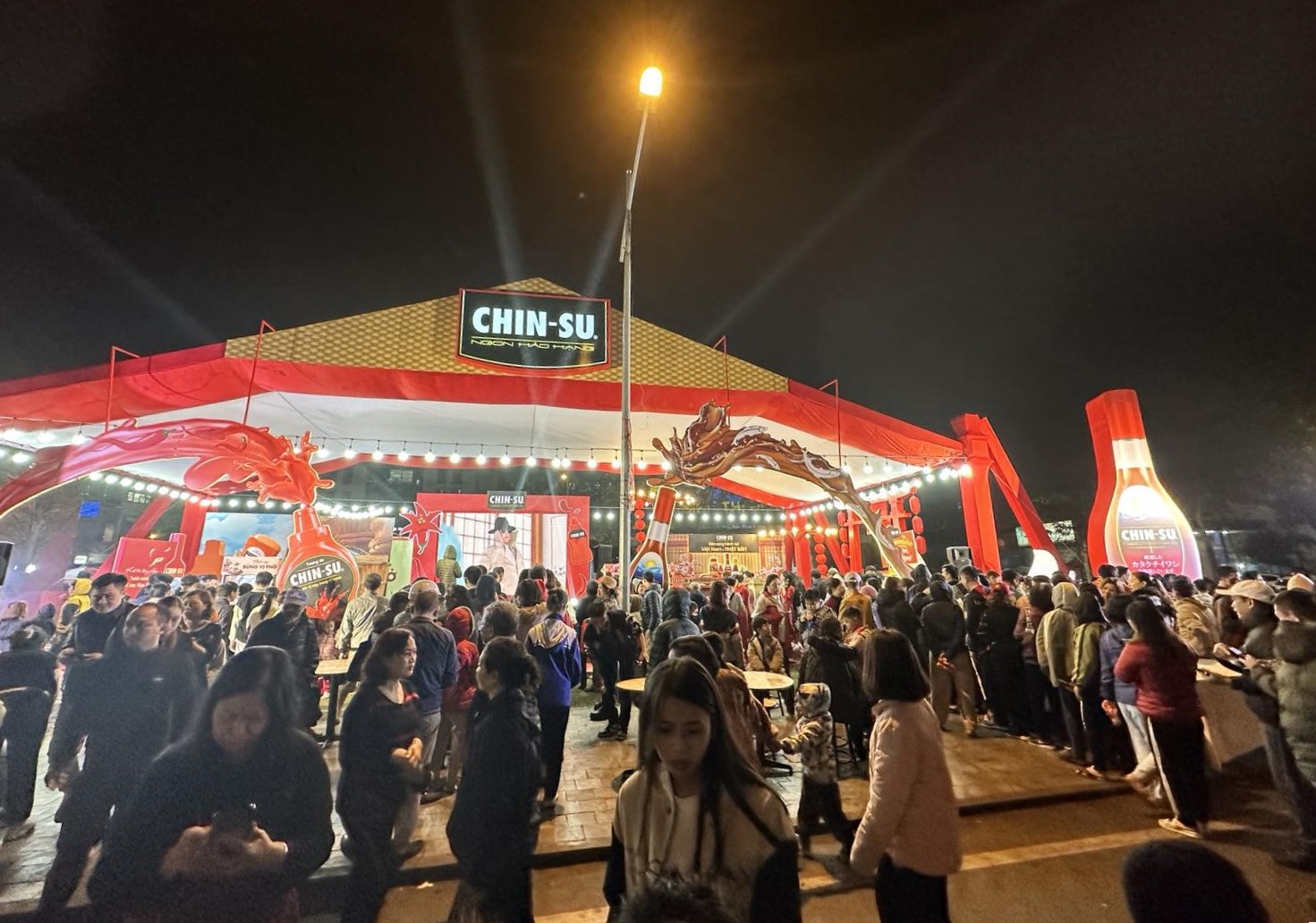 Hàng nghìn lượt khách đổ về Festival Phở 2024 tại Nam Định ngay ngày đầu khai mạc - ảnh 6