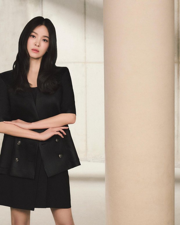 Song Hye Kyo khiến người hâm mộ thổn thức với vẻ đẹp không tuổi, đúng chuẩn tượng đài nhan sắc xứ Hàn - ảnh 5