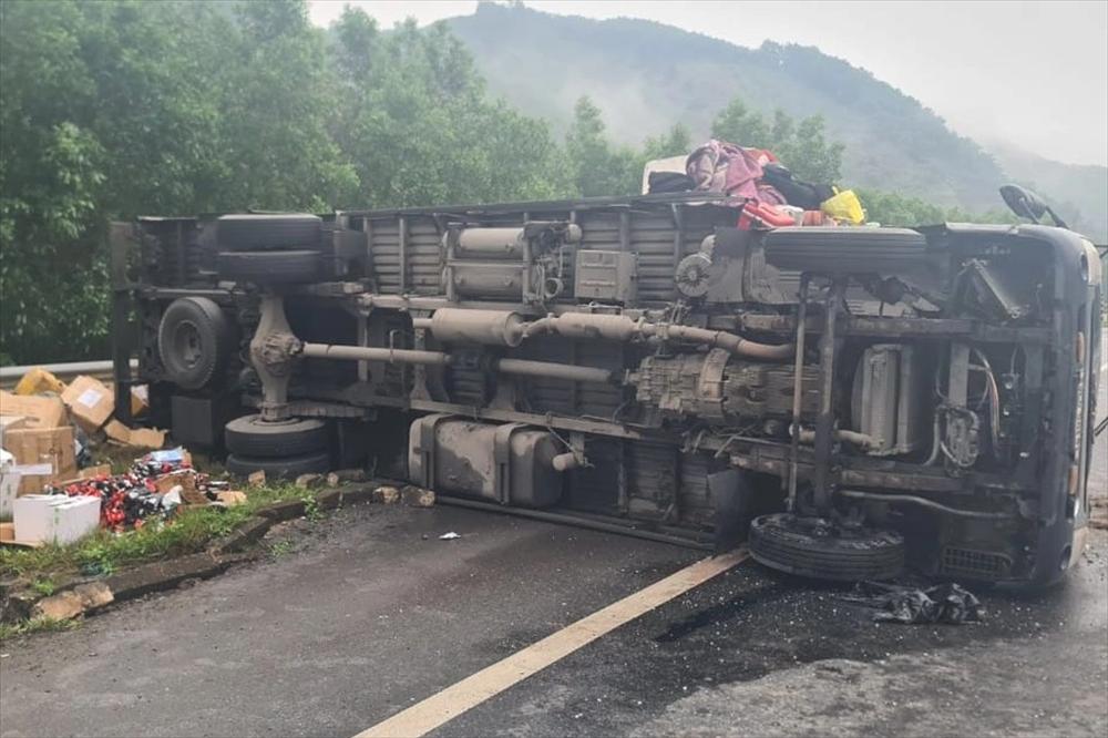Liên tiếp 2 vụ tai nạn trên cao tốc La Sơn - Túy Loan - ảnh 1