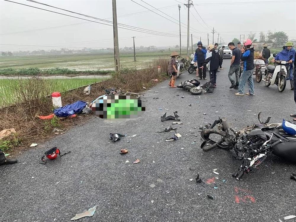 Xe đạp điện va chạm xe máy, 1 người chết, 4 người bị thương - ảnh 1