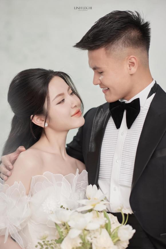 Bộ ảnh cưới của Quang Hải và Chu Thanh Huyền, lộ khoảnh khắc ''môi kề môi'' cực tình - ảnh 5