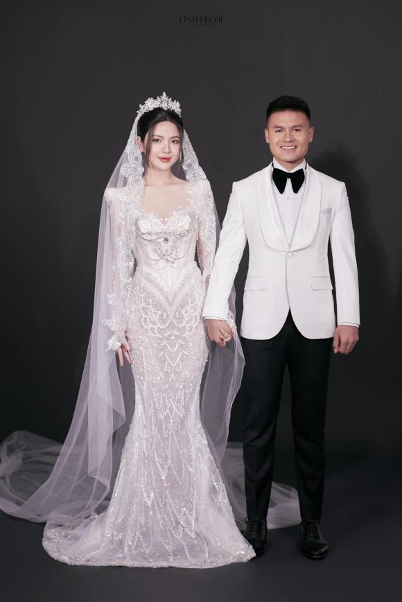 Bộ ảnh cưới của Quang Hải và Chu Thanh Huyền, lộ khoảnh khắc ''môi kề môi'' cực tình - ảnh 11