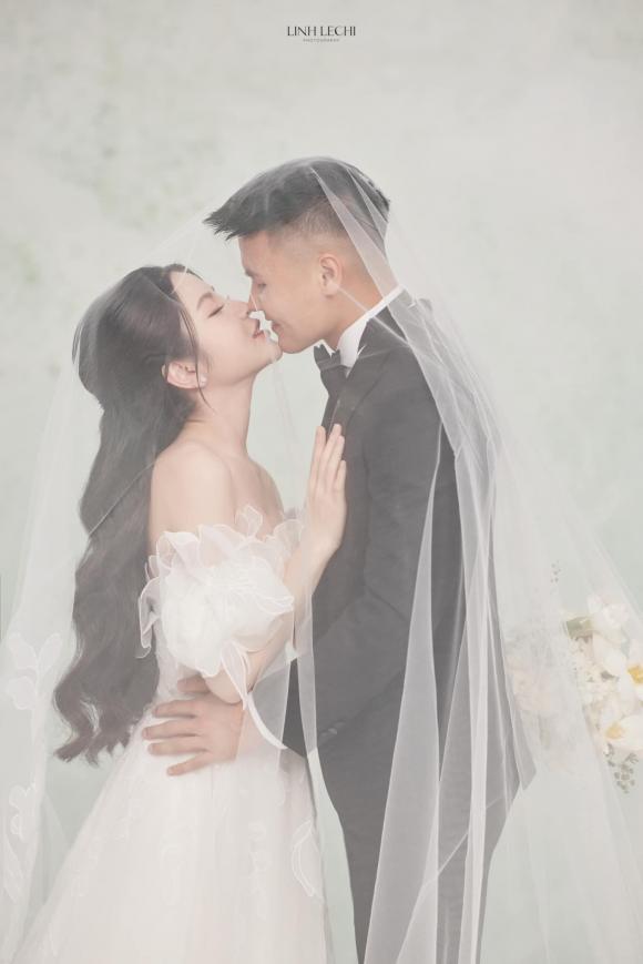 Bộ ảnh cưới của Quang Hải và Chu Thanh Huyền, lộ khoảnh khắc ''môi kề môi'' cực tình - ảnh 19