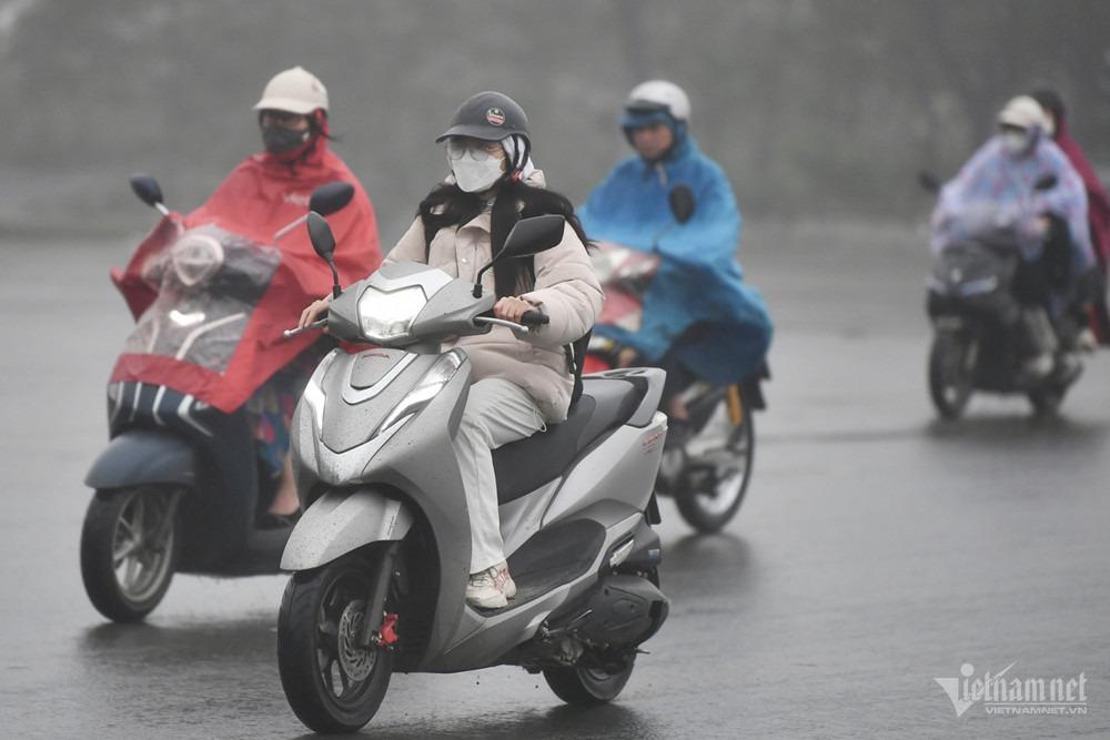 Thời tiết Hà Nội 3 ngày tới: Đón không khí lạnh, hạ liền 5 độ kèm mưa rào - ảnh 1