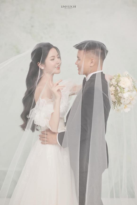 Bộ ảnh cưới của Quang Hải và Chu Thanh Huyền, lộ khoảnh khắc ''môi kề môi'' cực tình - ảnh 15