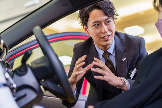 Chuyện kể của một sales Toyota: ''Không chèo kéo khách nhưng luôn là người bán hàng giỏi nhất'' - ảnh 2