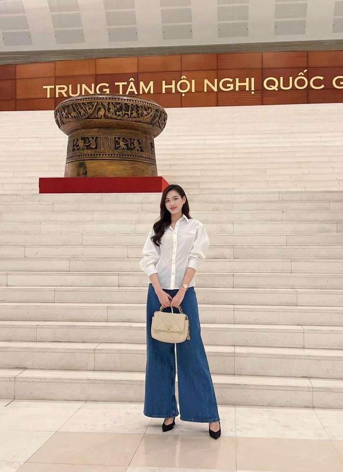 Hoa hậu Đỗ Thị Hà đổi phong cách ''phú bà'' khi lên chức CEO ở tuổi 22 - ảnh 7