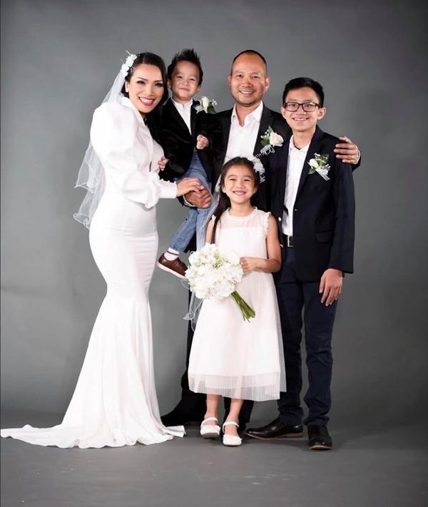 Ca sĩ Hồng Ngọc tiết lộ hôn nhân 15 năm với chồng Việt kiều: 'Chồng chỉ cần trừng mắt là tôi phải im' - ảnh 2