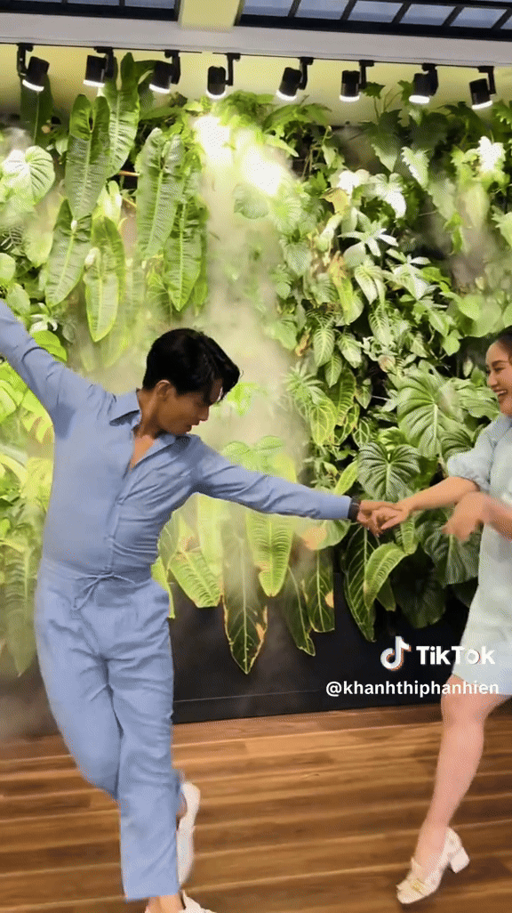 Tan chảy trước màn khiêu vũ của Khánh Thi - Phan Hiển trên nền nhạc của Vũ Cát Tường - ảnh 2