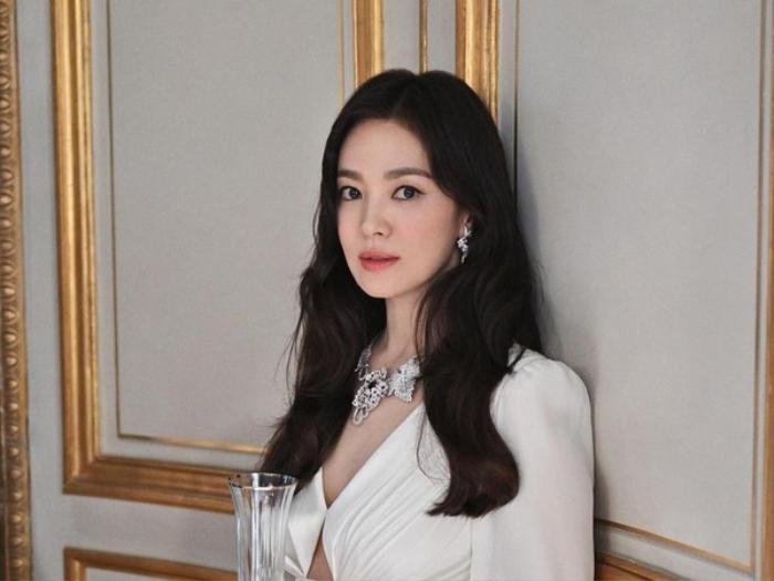 Song Hye Kyo công khai người tình lâu năm, danh tính gây bất ngờ vì không ai nghĩ tới - ảnh 2