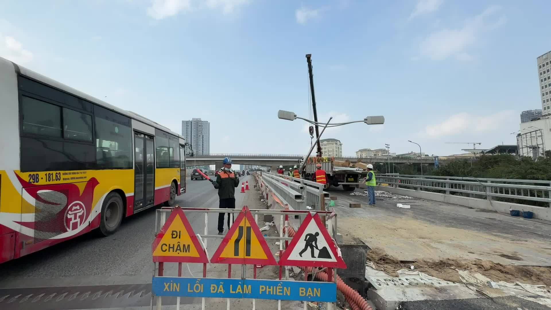 Cầu vượt thép Mai Dịch trước ngày thông xe - ảnh 10