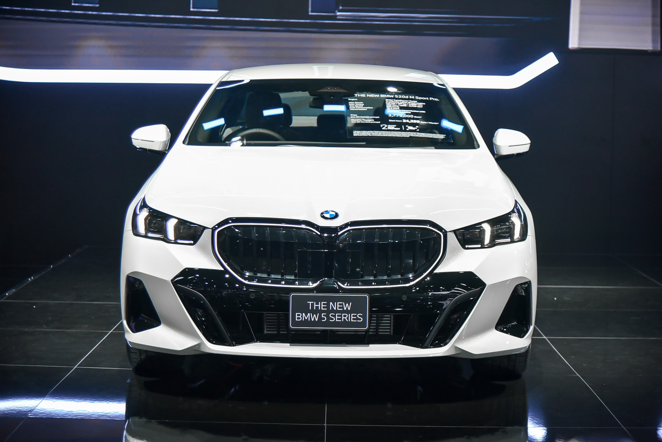 Xem trước BMW 5-Series 2024 dễ ra mắt Việt Nam năm nay: Giá quy đổi từ 2,4 tỷ, nội thất bạt ngàn công nghệ mới - ảnh 4