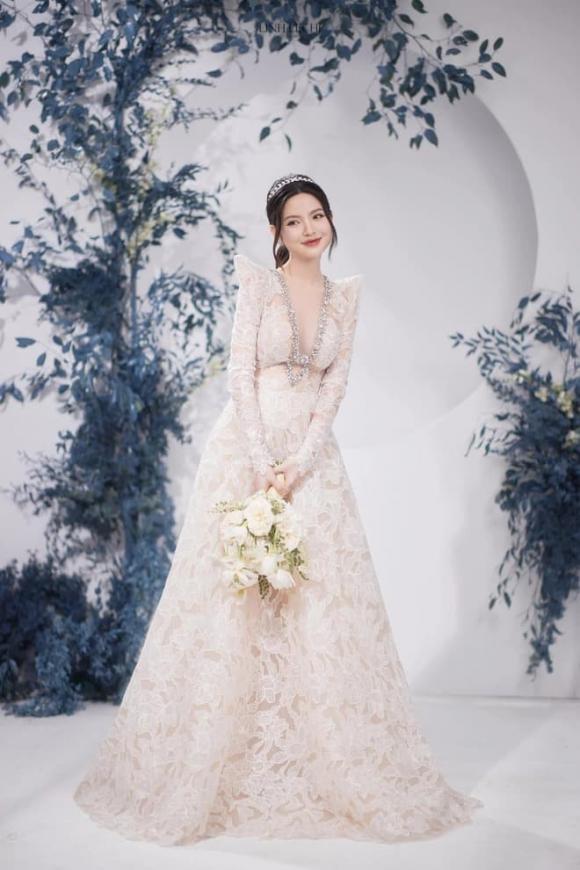 Hé lộ thiệp cưới của Chu Thanh Huyền và Quang Hải, cô dâu tiết lộ cảm xúc trước ngày trọng đại - ảnh 2