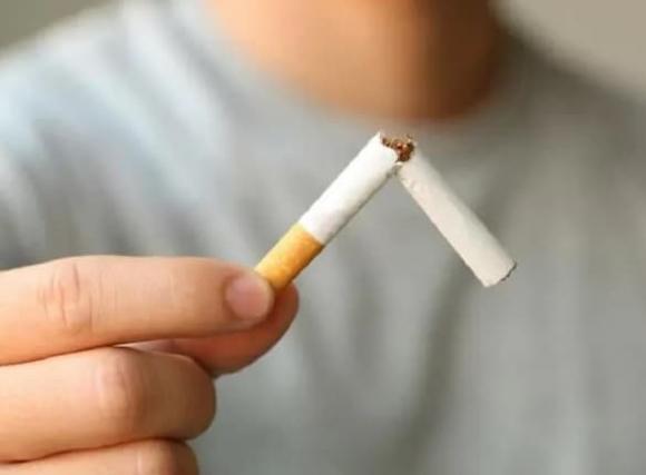 Sau khi cai thuốc lá thành công, phổi có trở lại bình thường được không? Bác sĩ nhắc nhở: Cố gắng không vượt quá độ tuổi này khi bỏ thuốc lá - ảnh 7