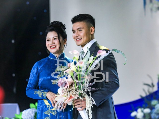 Lộ diện MC đám cưới Quang Hải, là ai mà netizen giật mình? - ảnh 1