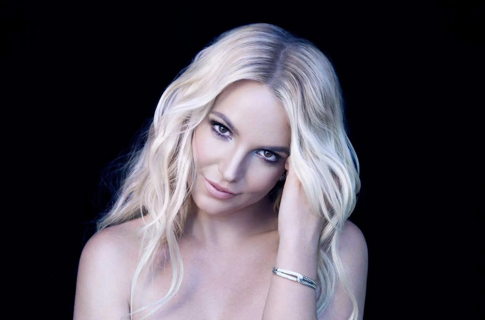 Cuốn sách phơi bày 13 năm bi kịch của Britney Spears - ảnh 1