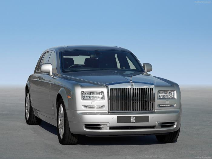 Rolls-Royce giá 15 tỷ rước dâu ở đám cưới Quang Hải - Chu Thanh Huyền - ảnh 1